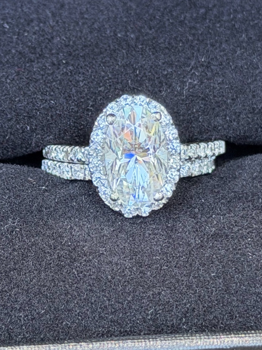 Oval Halo Diamond Engagement Ring in White Gold